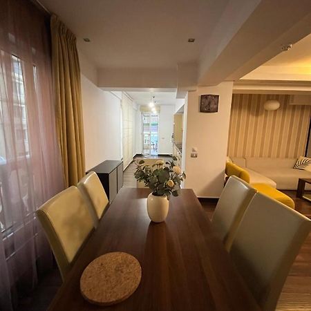 Large 2 Bedroom Apartment Soseaua Nordului Букурещ Екстериор снимка